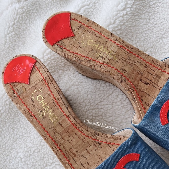 Auth Chanel Classic Red CC Logo Blue Denim Cork Wedge Sandals - Size 38.5 - Picture 5 of 9